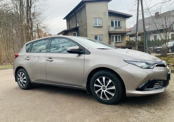 Toyota Auris cena 52500 przebieg: 78000, rok produkcji 2015 z Białystok małe 254